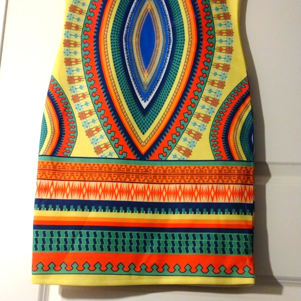 Tribal Pattern Dress - Picture 3 of 4